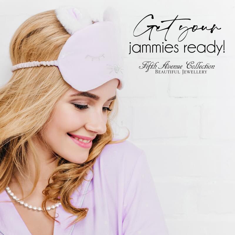 FifthWendy's tweet photo. Hi Lovies,

Save the Date for my “Sparkle Sleepover" VIP theme night on Wednesday, January 11, 7:30PM.

Join VIP Group here: https://t.co/cKV7NbRNIz

#FACstyle #ilovemyFAC #sparklesleepover #BlackOwnedBusiness https://t.co/2M5PNhsa7g