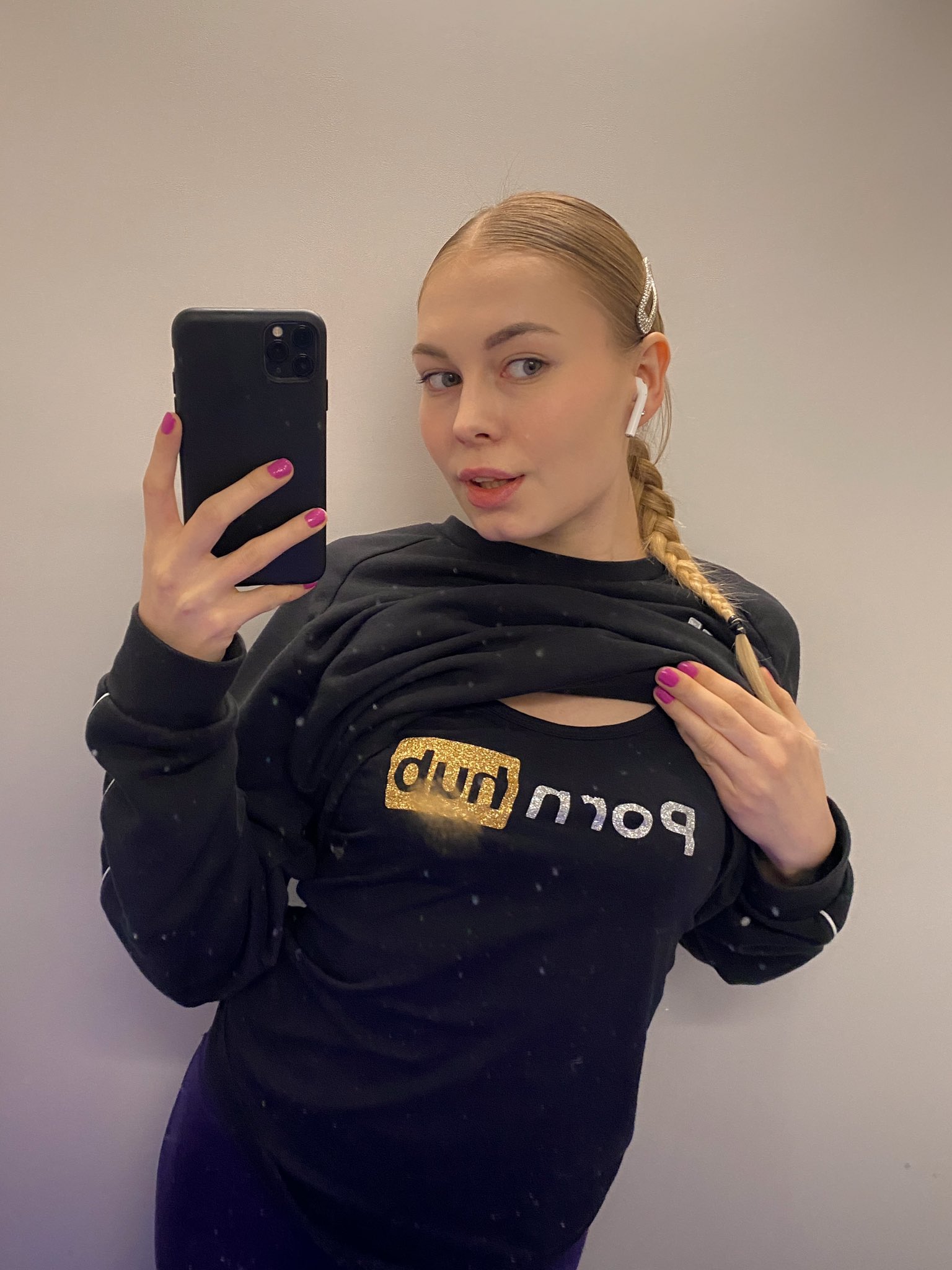 TW Pornstars - 1 pic. Mimi Cica💙. Twitter. Dirty ️ mirror 🥴 reflecting even nastier @Pornhub