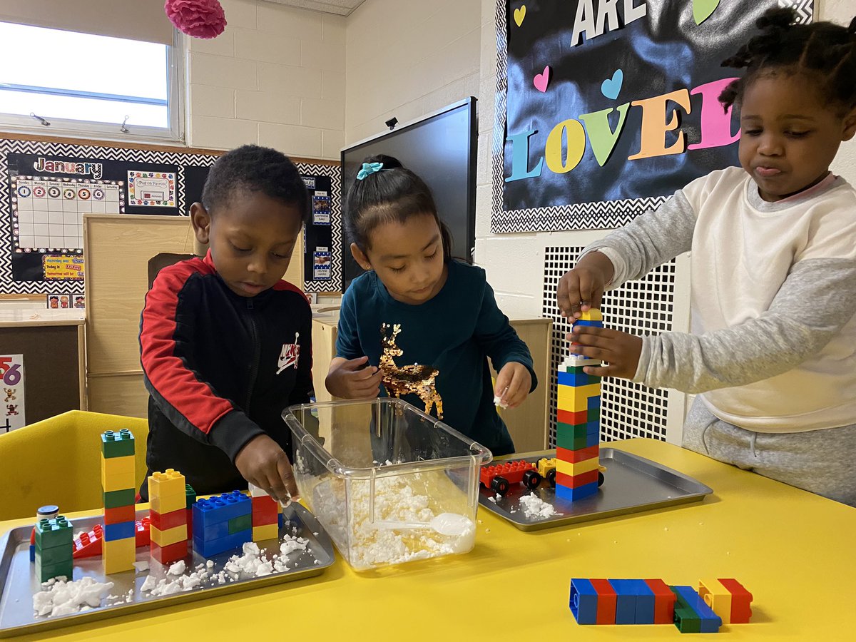 prekteachernj's tweet image. Winter wonderland! Today for a science experiment, we made fake snow using baking soda and hair conditioner. The students then created buildings with Lego bricks and made their own snowy city! 🏢❄️#OTESpride #SpartanLegacy #buildingsstudy