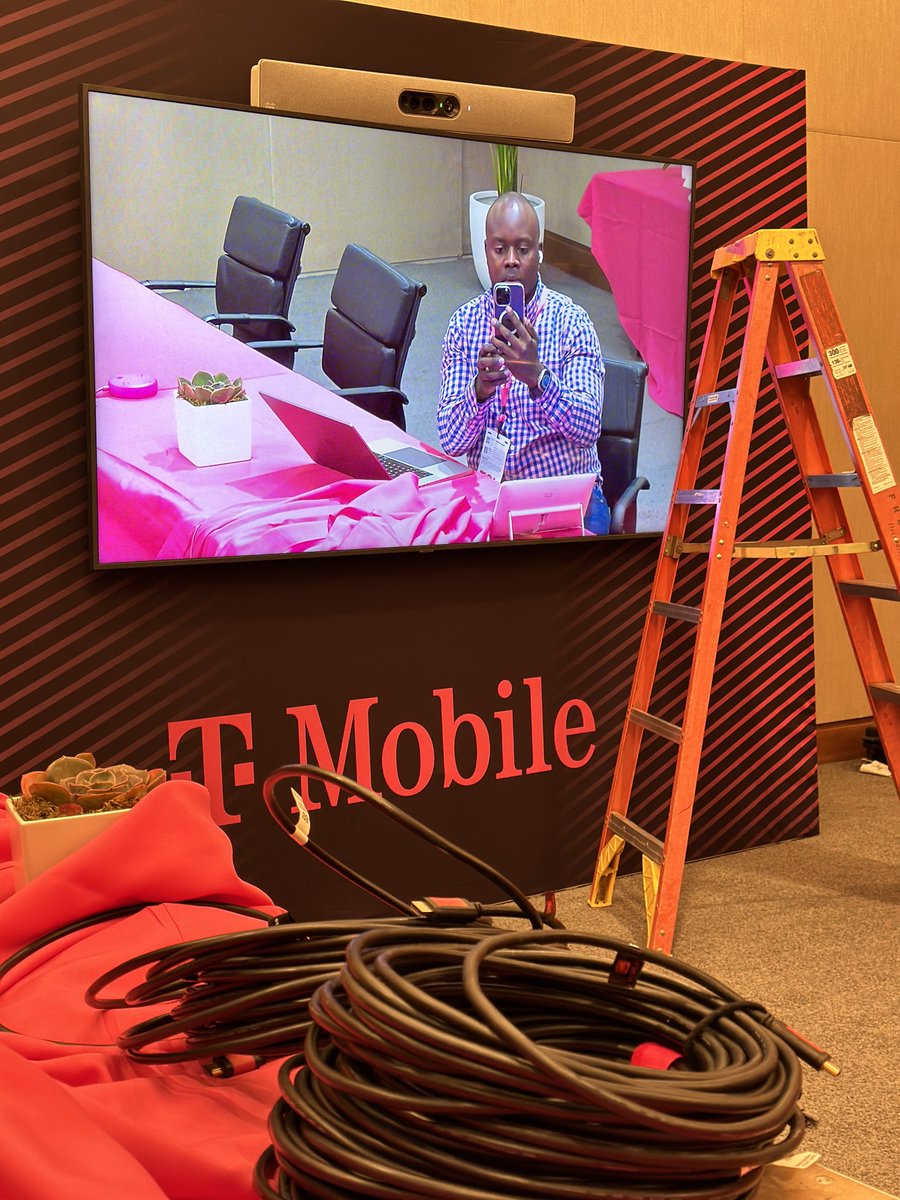 GKasagga's tweet photo. Getting ready for CES Las Vegas. @TMobile @TMobileCIO @MarniCasanova https://t.co/fMFlLi4Zye