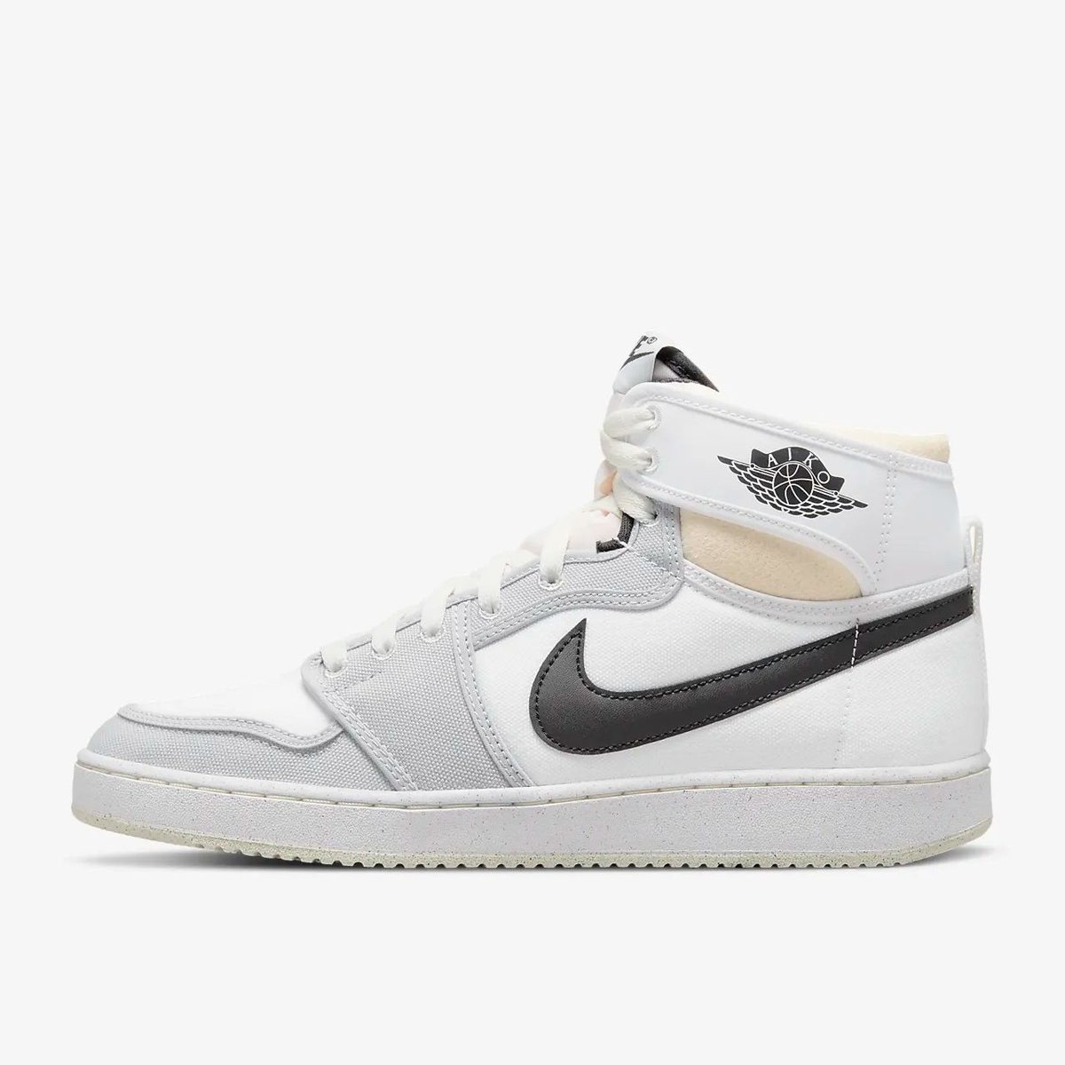 KicksFinder's tweet photo. Ad: RESTOCK via Nike US
Jordan 1 KO
$150 + Free shipping and returns

Rush Orange
>> https://t.co/7Z769woxNC

Grey Fog
>> https://t.co/Iw73VBs6nv https://t.co/pGT704jmUr