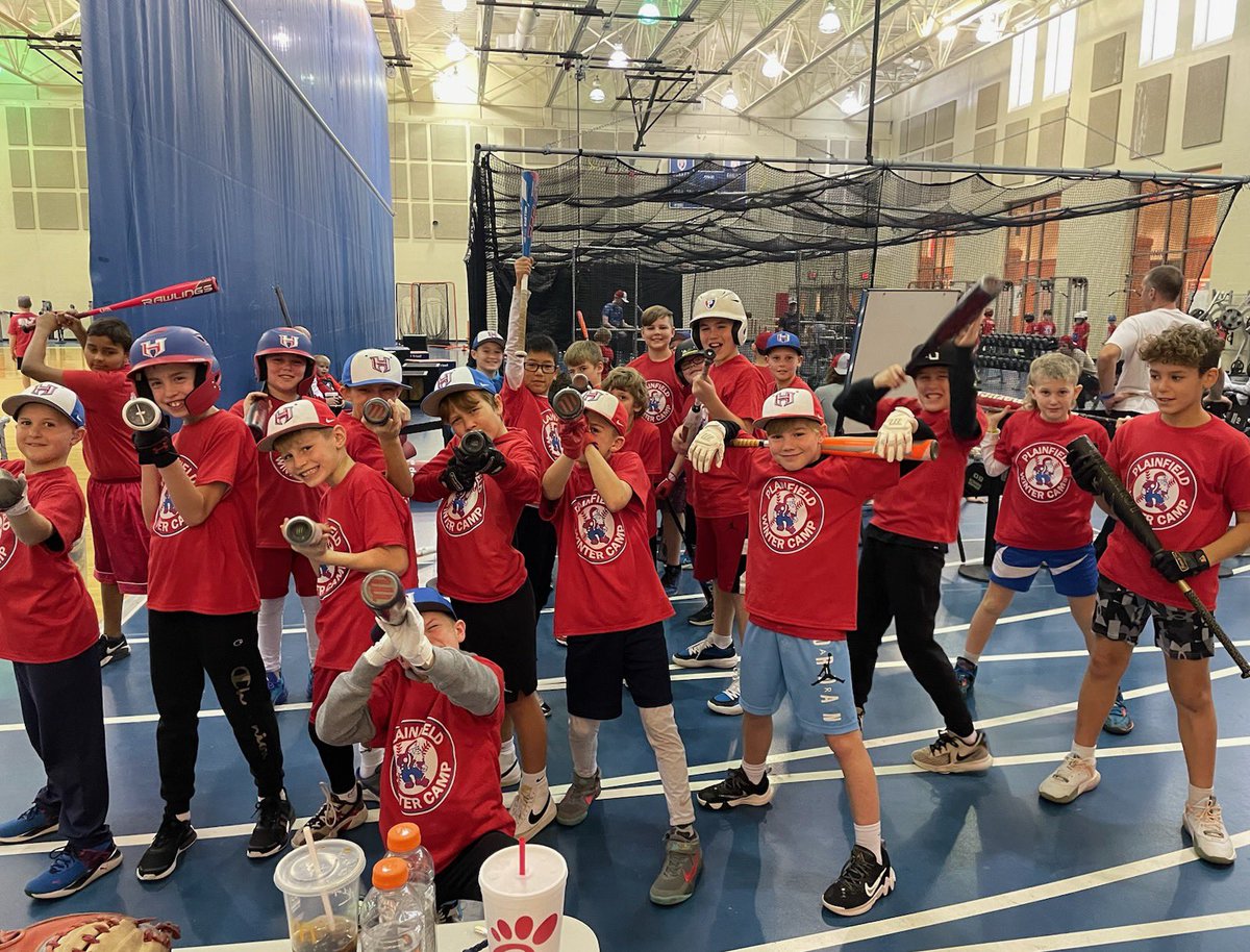 RedPride_BB's tweet image. THE FUTURE IS BRIGHT‼️

We had a great time with all 125 of our future Quakers, during winter camp these last 3 days! 

#RedPride