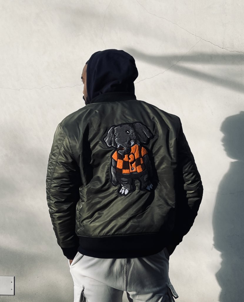 marcxprize's tweet photo. Would You Like a Bomber? #YNGPRZ๐ https://t.co/XLZXJUBPkH