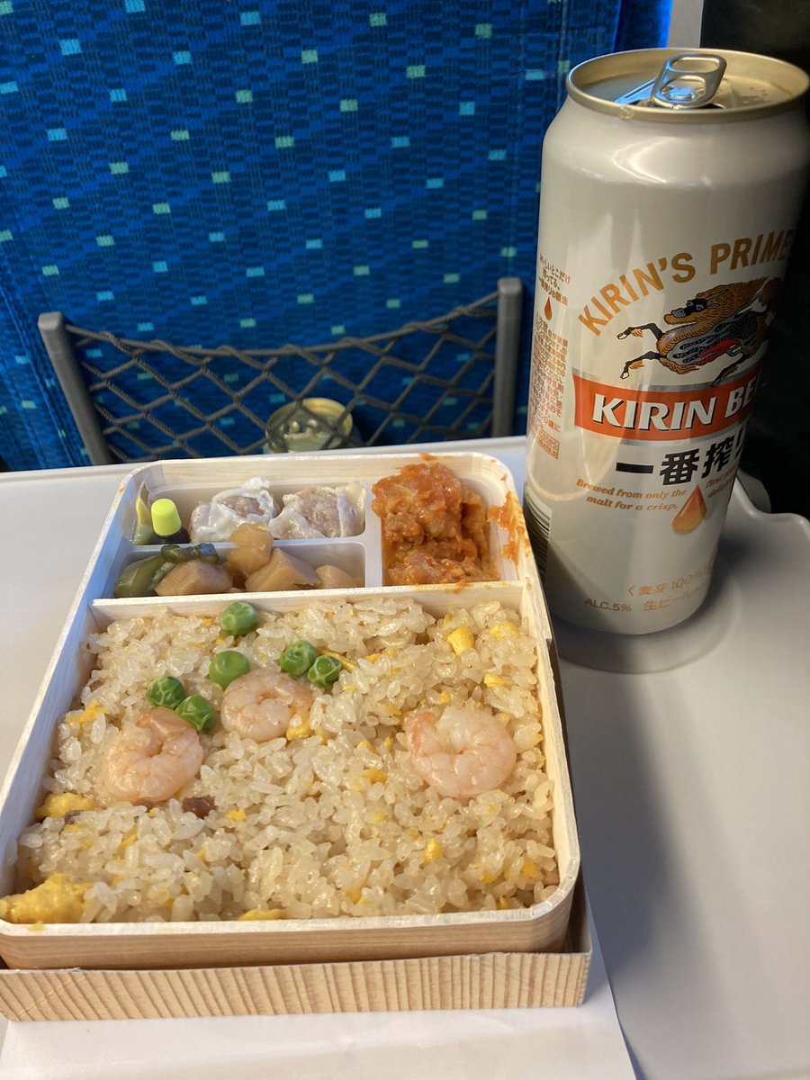 KpointWEnade's tweet photo. おはようございます。西へ向かって移動中です。まだ小田原の手前ですが富士山が今日はよく見えます。 https://t.co/HwrJRoqh3t