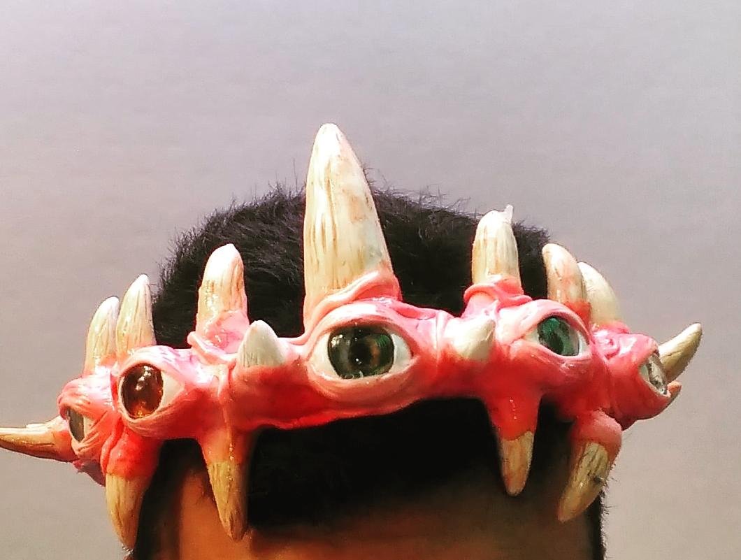 sevencris1's tweet image. Hoy es el día en el que lo Reyes magos Llegan y Se me ocurrió una idea de una Corona  👑🎈
Felices Reyes Magos 🎈🎈🎈.
.
.
.
instagram.com/p/CnFzHF4rEN4/
.
.
#reyesmagos #darkart #creppyart #artwork #sevencris 🎈