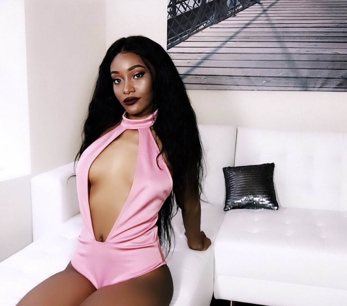 offmydckdotcom's tweet photo. been that bitch, still that bitch, forever gon be that bitch, act like you know.

findom femdom ebonygoddess ebonymistress finbrat https://t.co/wcCaCpFkq6