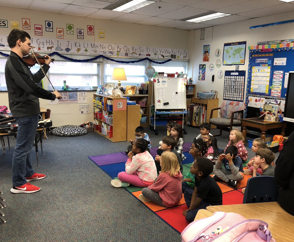 kindergarteners and teachers are memorized by a concert from a former Barrett student one student said “I forgot my head” it was all heart <a target='_blank' href='http://search.twitter.com/search?q=kwbpride'><a target='_blank' href='https://twitter.com/hashtag/kwbpride?src=hash'>#kwbpride</a></a> <a target='_blank' href='https://t.co/h0DtCZn0FJ'>https://t.co/h0DtCZn0FJ</a>
