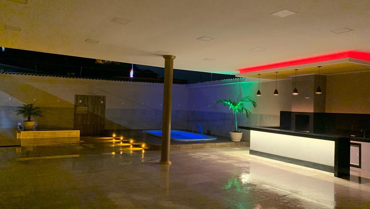 IgAlexandree's tweet photo. Fiz um espaço de festas no Roncalli e tá no precinho maneiro p agendar haha ✌🏼. Deem rt pra ajudar o amigo aí, tropa 🙌🏼🥰 https://t.co/F4iNiJTSst