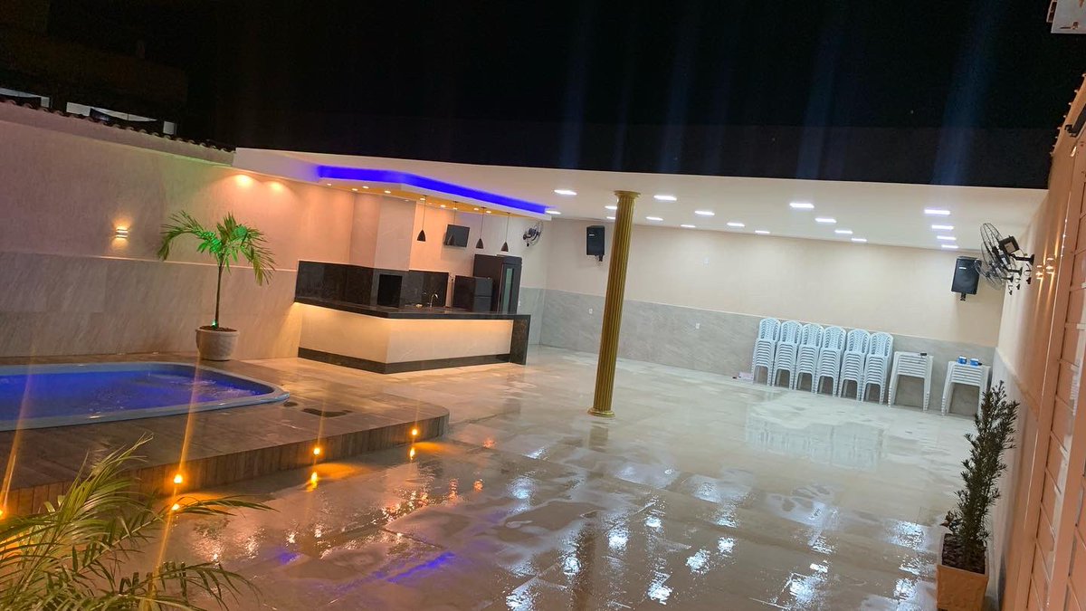 IgAlexandree's tweet photo. Fiz um espaço de festas no Roncalli e tá no precinho maneiro p agendar haha ✌🏼. Deem rt pra ajudar o amigo aí, tropa 🙌🏼🥰 https://t.co/F4iNiJTSst