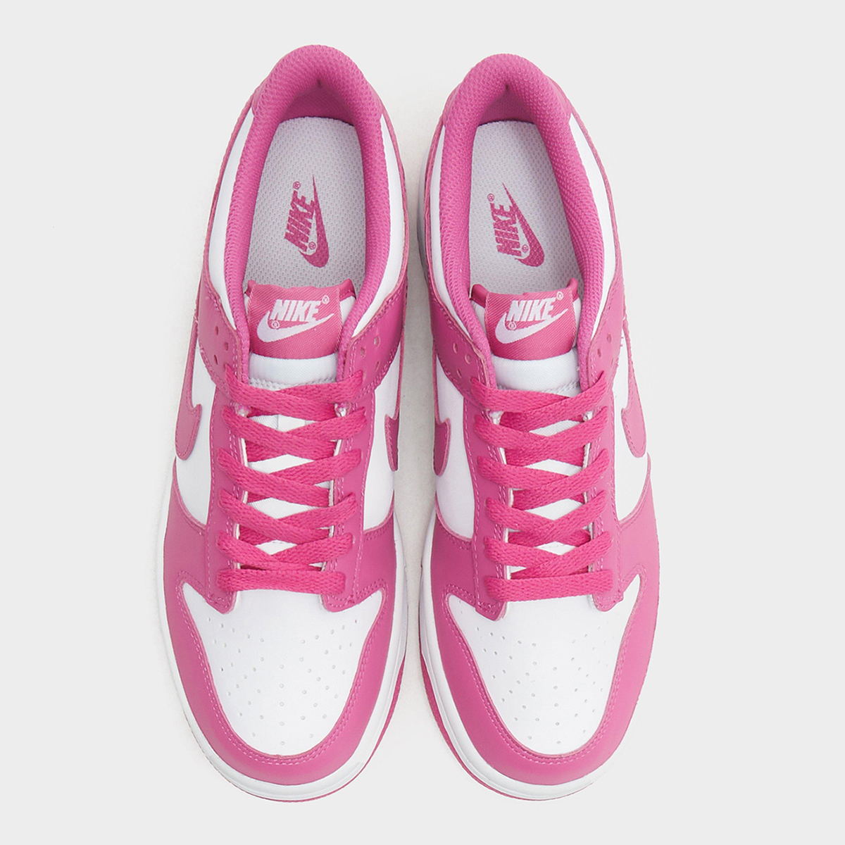 houseofheat's tweet photo. First Looks // Nike Dunk Low GS “Candy Pink” 🍭

SEE MORE: https://t.co/J9VPnDz7sk https://t.co/hxIZvJWASv