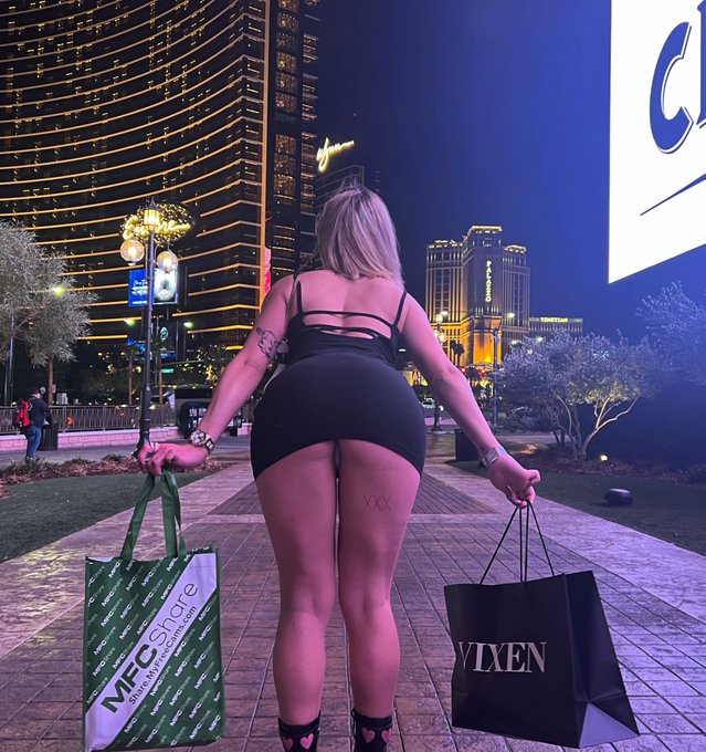 having the best time https://t.co/Hj5f09PYkL