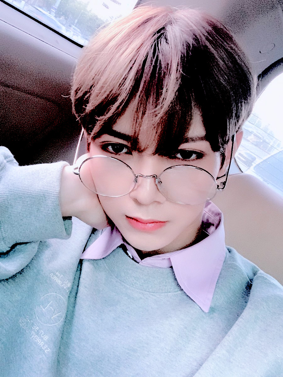 guerrilIazone's tweet image. ⠀⠀⠀gᥙᥱ⠀⠀⠀⋆ ୭⠀⠀⠀ɹɹᴉ𝑙𝑙ɐz⠀⠀⠀🪩⠀⠀⠀ 𝘂𝗽. ⠀⠀⠀ ( #𝐌ateo ) ⠀⠀⠀ 日期 ⠀⠀⠀ #ᥱ-vᥱᥒt ⠀⠀⠀ !

En el carro estoy camino a gritar #𝚑ello𐀔𝚜ky𝚕er 'cause today is the #𝟶𝟼𝟶𝟷ー𝘥𝚎𝚋𝚞𝚝 y no me lo pensaba perder. Muchas felicidades y éxitos a la nena.