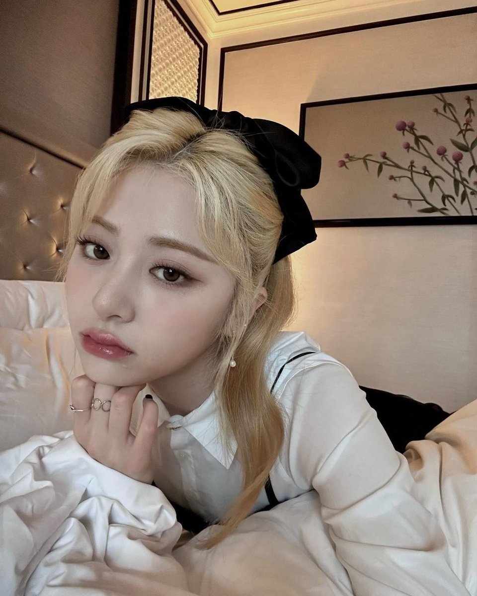 follandomelo's tweet photo. bno m voy chausito, es mío sunwoo y yunjin https://t.co/rqbpdwFLms