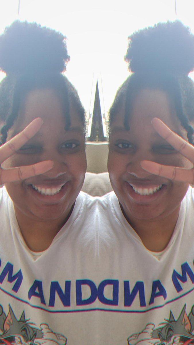 QueenCiaraGG's tweet image. Happy New Year! 👑🎉 
Yes I am still alive 🤣 Thank GOD! Yes streaming will commence next week. (WE BACK BABY) I love you all and hope you are having a great start to your New Year. Photo dumps coming soon don't judge me lol. CROWNS UP! 

#gaming #crownsquad #twitch #youtube