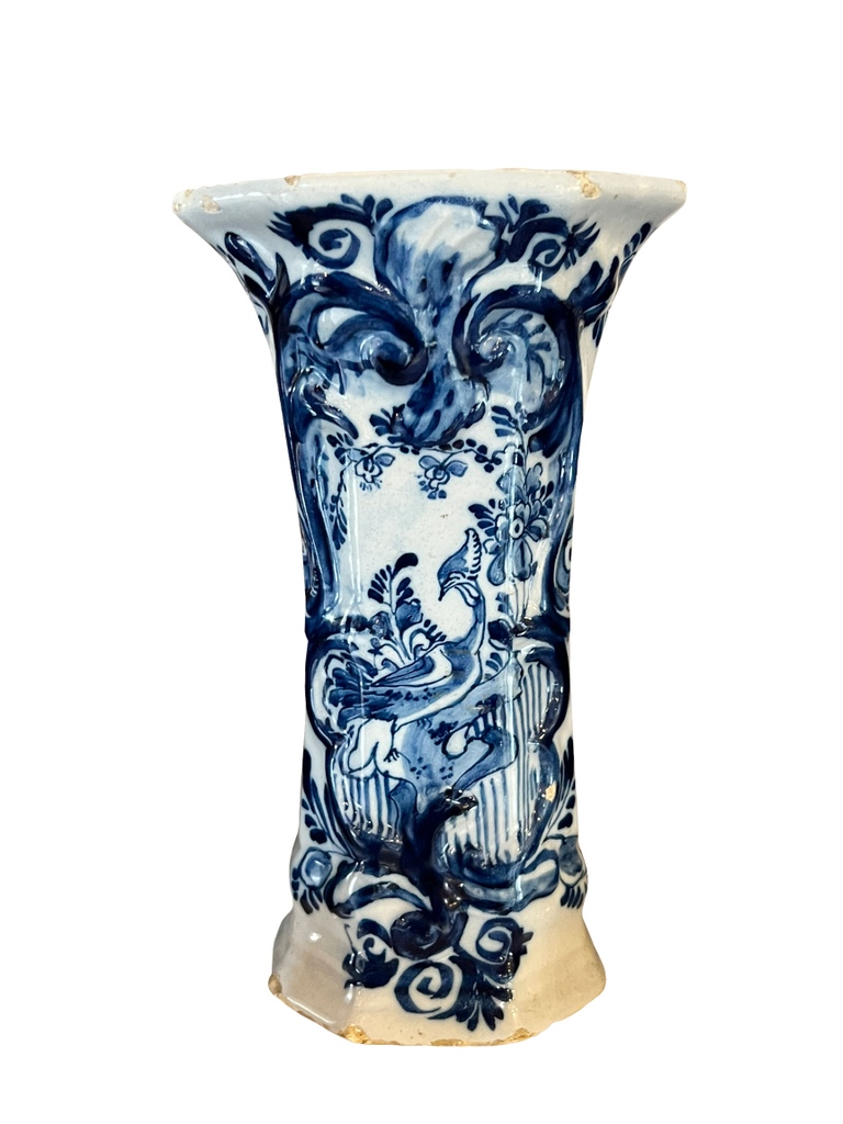 Antique Delft Vase Blue and White

l8r.it/Xg7D

#bellafrenchantiques #antiquedelft #delftvase #antiquedelftvase #antiquevase #blueandwhite #blueandwhitevase #antiquestore #dallasantiques #homedecor #shopdallas #dallasluxury #antiquerow_dallas #chairish #palmbeachstyle