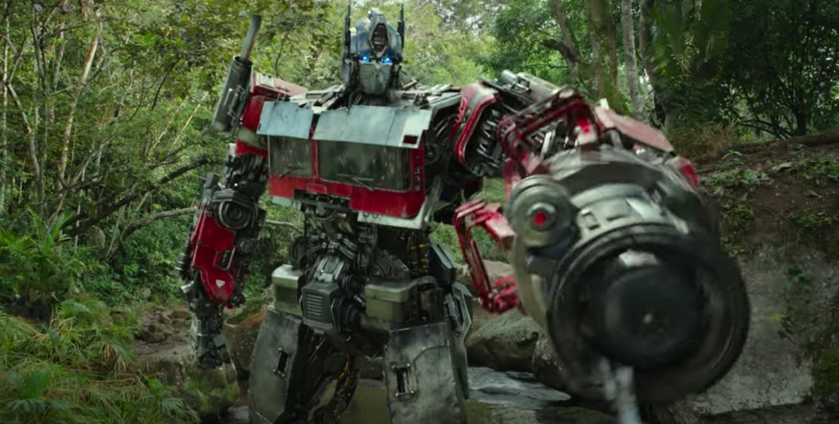 tf universe  twitter rt attfw buzzworthy bumblebee studio
