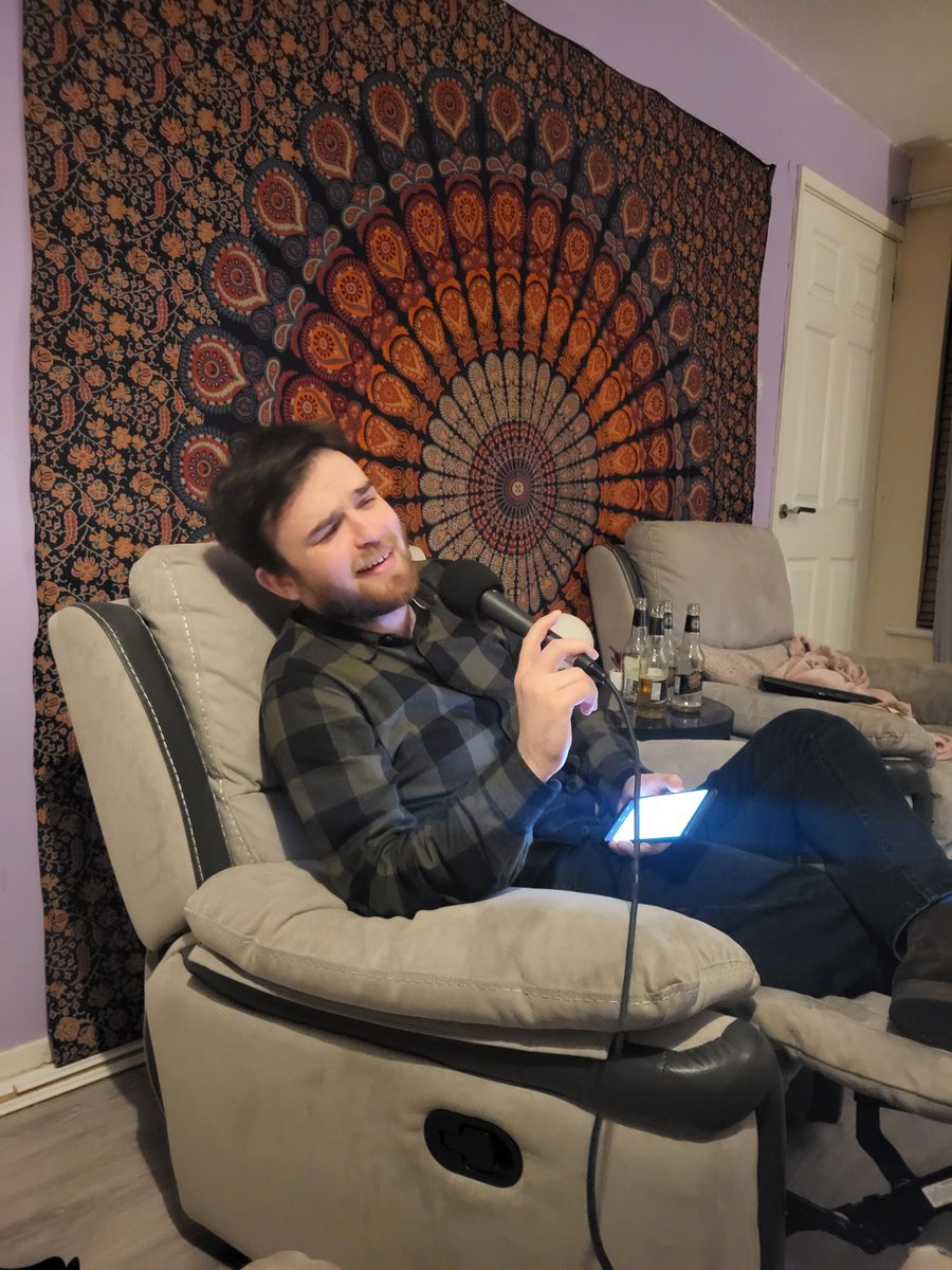 simpleguidepod's tweet image. AND WE'RE LIVE