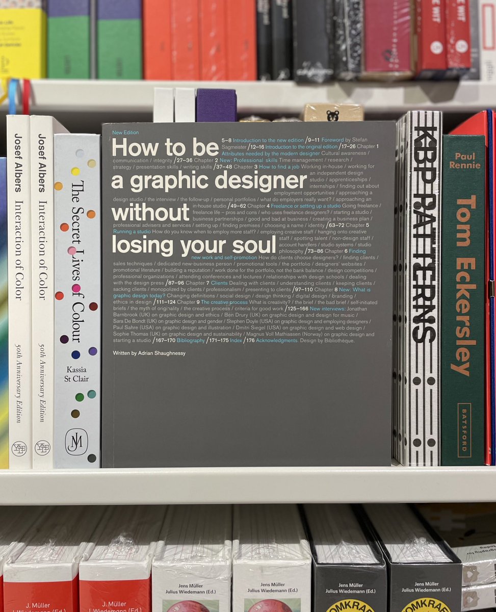 Counterprint's tweet image. An absolute classic! ‘How to be a graphic designer, without losing your soul’ is aimed at the independent-minded, it addresses the concerns of young designers who want to earn a living by doing expressive and meaningful work. 

counter-print.co.uk/products/how-t…