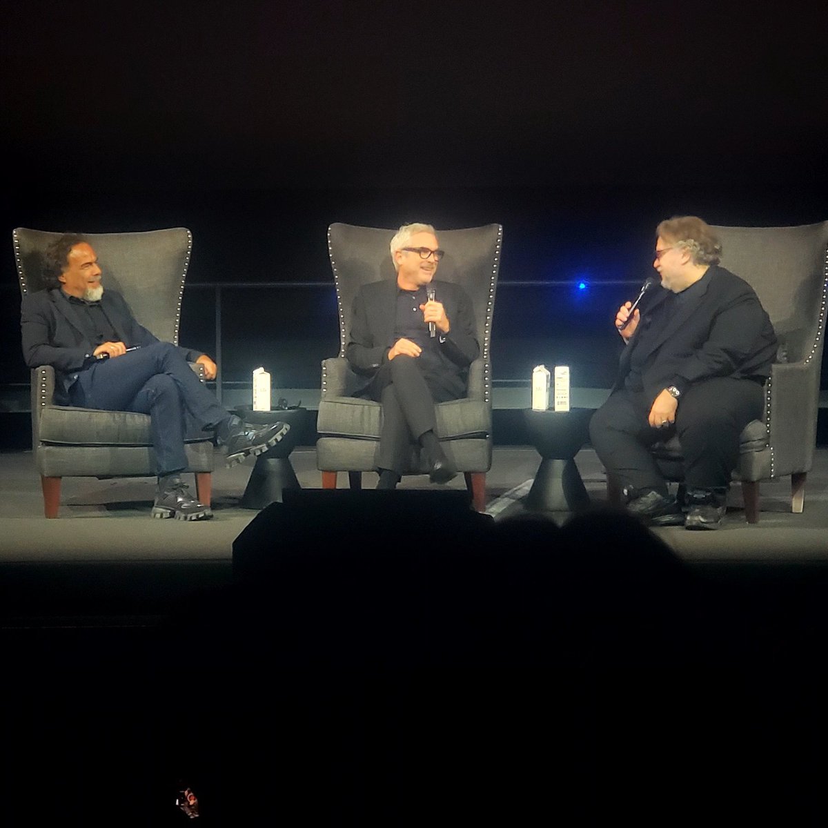 DiscussingFilm's tweet image. Guillermo del Toro thinks it's going to take a few more "years" to make people in Hollywood believe animation is cinema. 

"It's a battle I'll keep fighting."