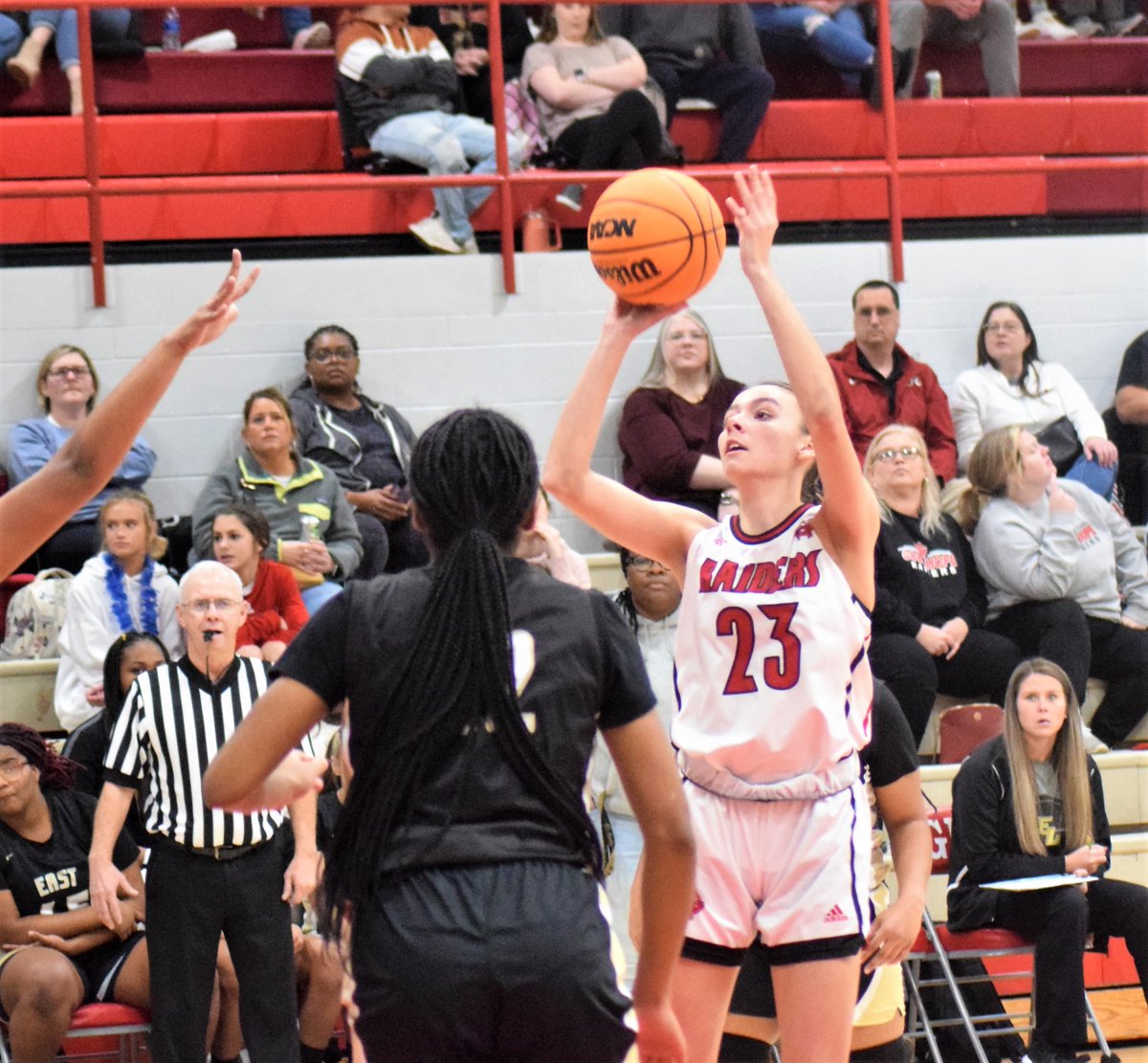 CullmanTribune's tweet photo. PREP BASKETBALL: Good Hope collects area sweep over East Lawrence https://t.co/sgNdpRVUgy https://t.co/lH3D7p6J3h