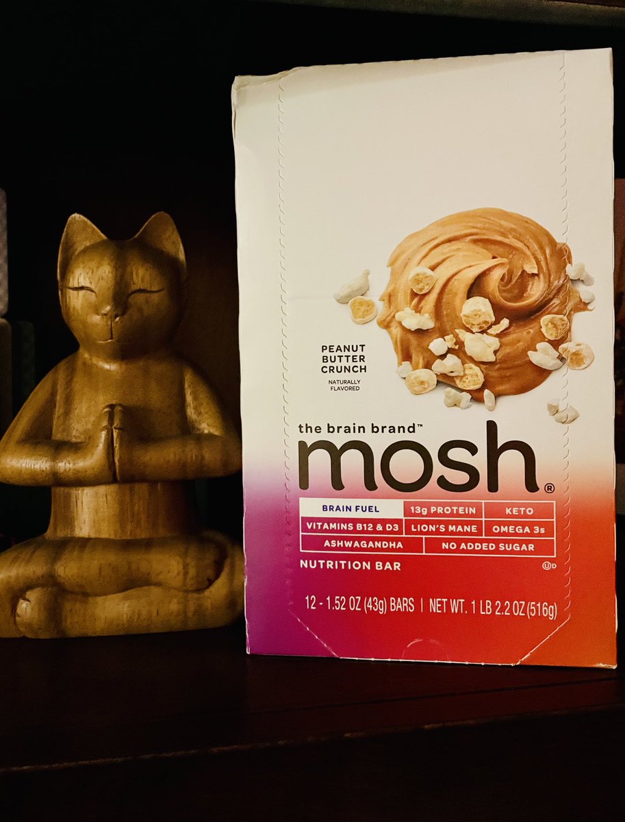 jslivinske's tweet photo. My new peanut butter🥜crunch mosh bars just arrived at my doorstep. These are high protein bars and I’m excited to include more healthy protein in my diet in 2023!🎉 #proteinbars #moshlife #wellness #health @mariashriver @PSchwarzenegger https://t.co/H69nOm4iKM