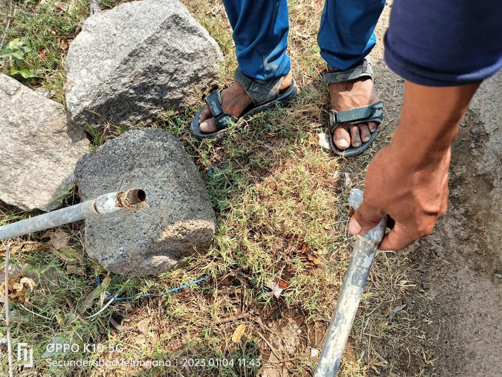 pradeeprawat922's tweet photo. @srdencohyb @drmhyb want to bring to your attention that STPD colony bore connection is removed, and it is used for construction work purpose. Request you to take action so that bore connection is restored and we don’t face any water issue. https://t.co/JuBMXEYWgL