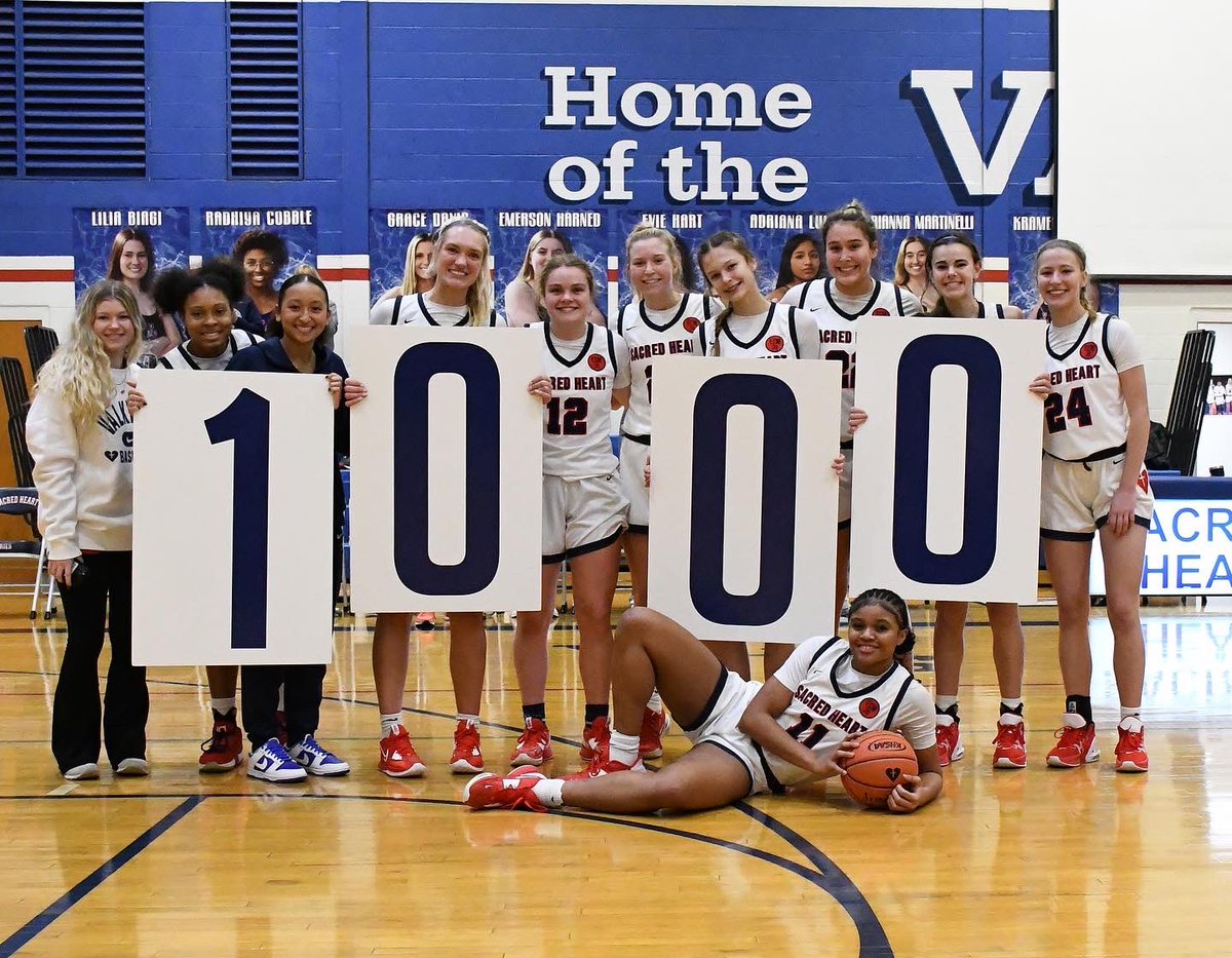 ValkyriesBBall's tweet photo. Congratulations to sophomore ZaKiyah Johnson on scoring her 1000th point at Sacred Heart Academy. Overall she has 1780 career points. Thanks to all that came out to celebrate this great accomplishment! https://t.co/M2mxXrd3ik
