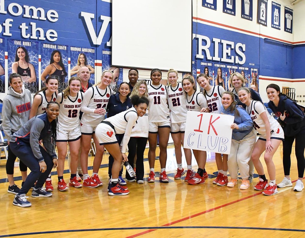 ValkyriesBBall's tweet photo. Congratulations to sophomore ZaKiyah Johnson on scoring her 1000th point at Sacred Heart Academy. Overall she has 1780 career points. Thanks to all that came out to celebrate this great accomplishment! https://t.co/M2mxXrd3ik