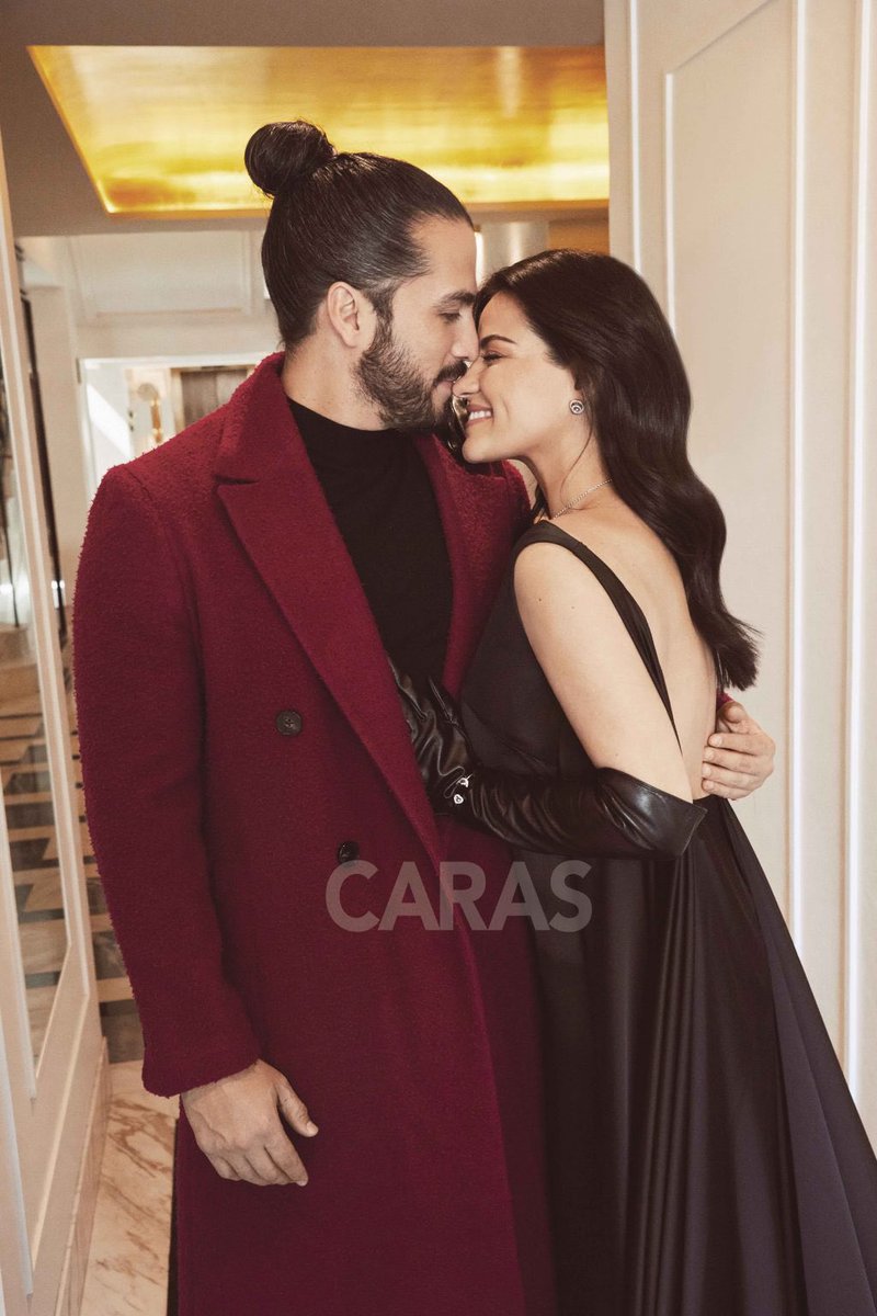 CARASmexico's tweet photo. .@maiteperroni y @AndresTovarP ❤️ #TovarronisBaby2023 https://t.co/tsgRvtjDuj