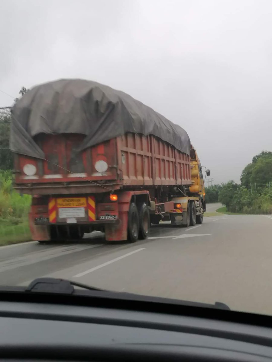 Selagi boleh muat.. Macam manalah jalan tak jahanam..!!!