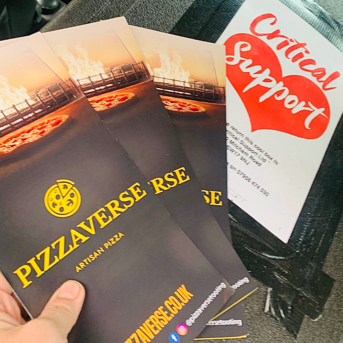 critical_suppuk's tweet photo. Here we are again delivering pizza to nhs staff @StGeorgesTrust as A&E struggle to cope and cases of flu & Covid rise after Christmas. Great support from recently opened Verse Pizza at Tooting Bec heavily discounting to help the cause.
#nhs #supportingthenhs #helpingeachother https://t.co/6R1O6WG2Rg