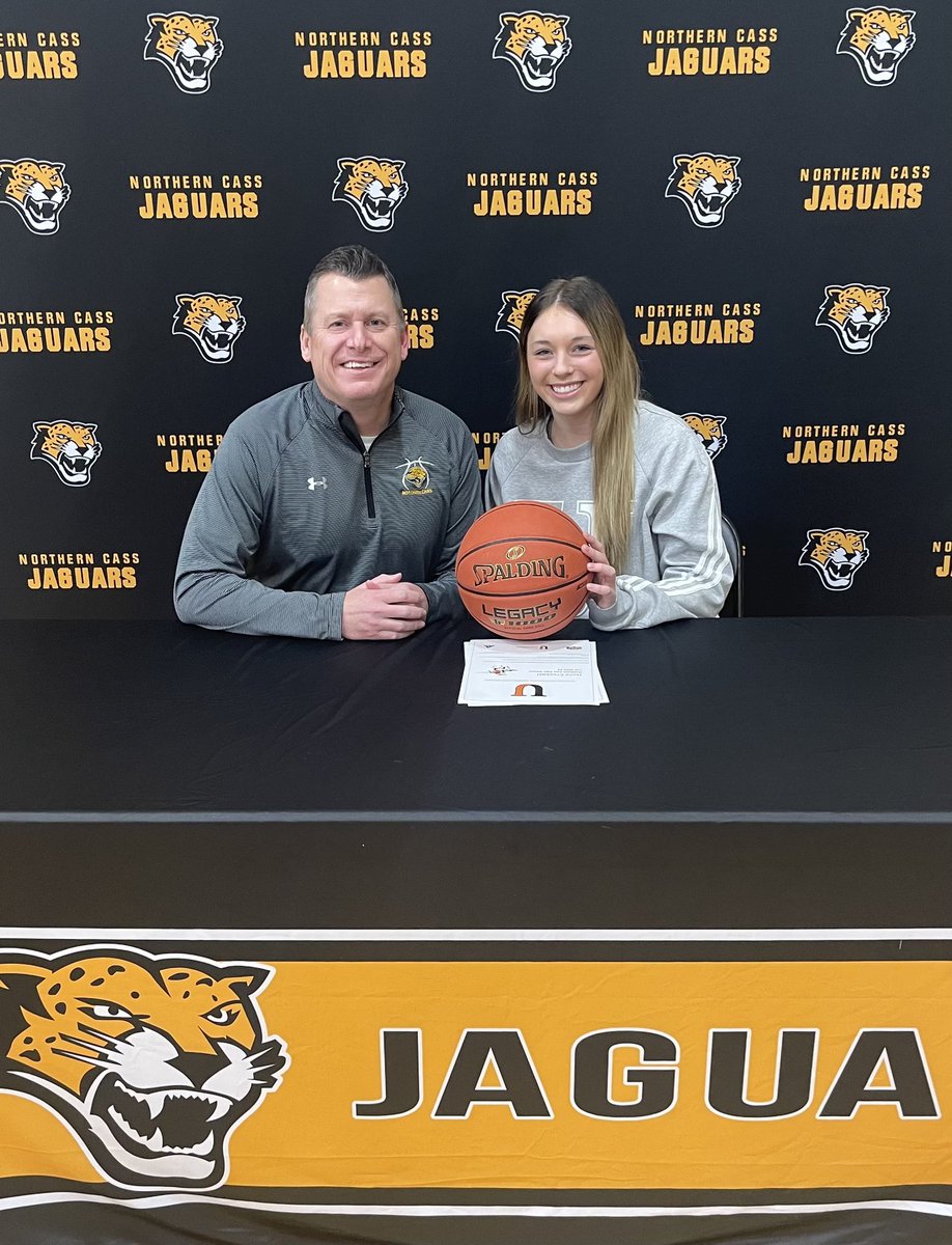 ncjagsgbb's tweet photo. Congrats @Halle_crockett on signing her NLI with Jamestown @jimmie_wbb We are super excited for her!! You’re going to do great things at the next level!! https://t.co/tfLhWlrLlV