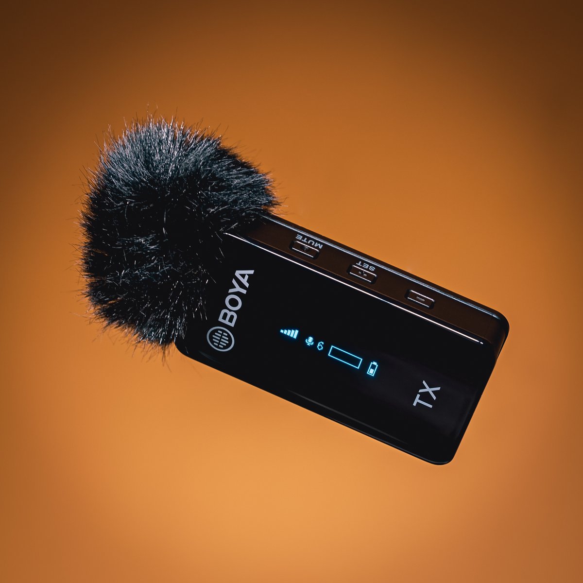BOYAmic's tweet photo. Let's make more positive vibes for this weekend with @ookorkut! ๐ช๐ฅณ๐ธ
#HappyWeekend #weekendmood #weekendfun #vlog #Vlogcamใซใกใฉ #audiogear #boyamic #BOYA #byxm6 #weekendsunshine https://t.co/yP67QCREEU