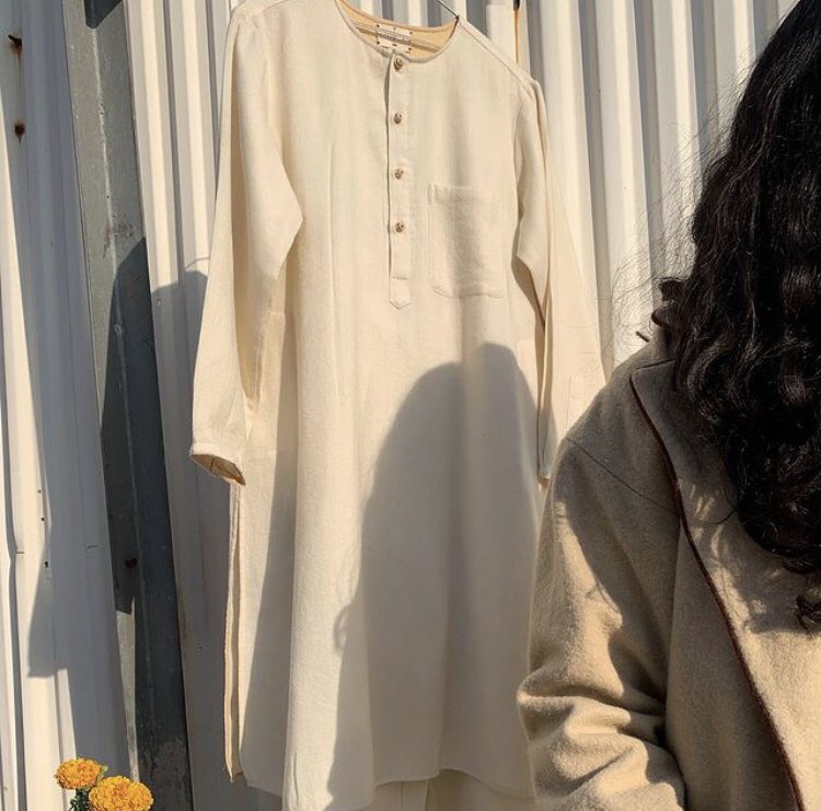 AhmevIndia's tweet photo. Chilly winters have nestled in, so how  about some heartwarming winter essentials and flowers to reflect the season of cold frost and hot chocolate ?
#ahmev #winterwardrobe #WinterClassic #overcoat2022 #madewithlove #slowfashion #consciousclothing https://t.co/9xkDbuaK0I