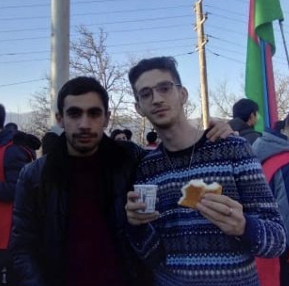 LindseySnell's tweet photo. Another of the Azerbaijani "eco-activists" blocking the Lachin corridor.
The Azerbaijani blockade of Nagorno-Karabakh, trapping 120k people in a place where food and essentials are increasingly scarce, is going into its 27th day. https://t.co/FEw1GfBxYi