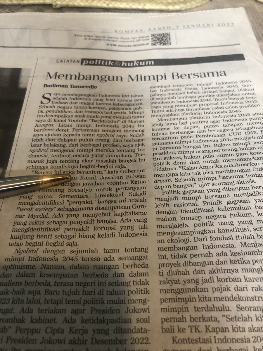bdm2502's tweet photo. Sudah baca ⁦@hariankompas⁩. Kolom sabtu saya mengangkat tema bagaimana ada sebuah mimpi bersama soal Indonesia. Butuh gagasan untuk membangun mimpi, butuh kesepahaman untuk membangun mimpi, mewujudkan gagasan berbangsa sbgmn diterakan pembukaan uud1945. #dailywithkompas https://t.co/aUFlM7jx8N