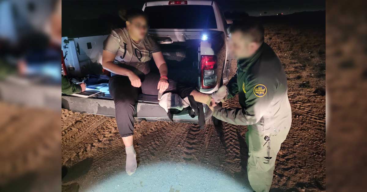 Radio_Zocalo's tweet image. Se lesiona tobillo mujer migrante en la maleza en Texas
bit.ly/3WUx8dV
#Laredo #Texas #MujerMigrante #Tobillo #Lesión