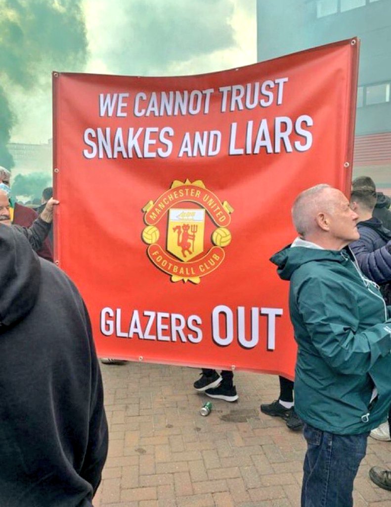 phil8599's tweet photo. #GlazersOut https://t.co/1LZiGwpOOd