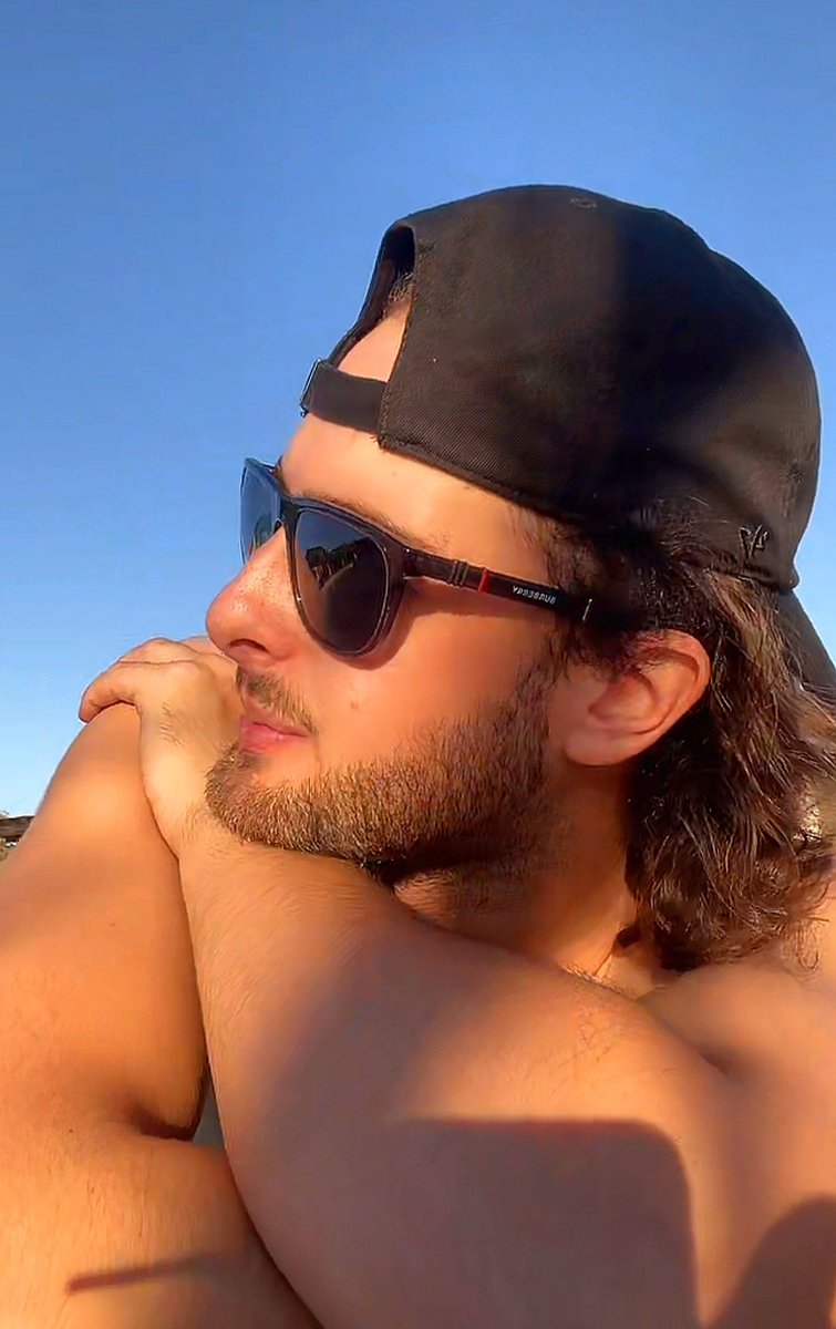 RachelS0213's tweet photo. He's happy, relaxed and having fun! 🔥 #cabotime #wgatwd https://t.co/RbAb7NRTAe