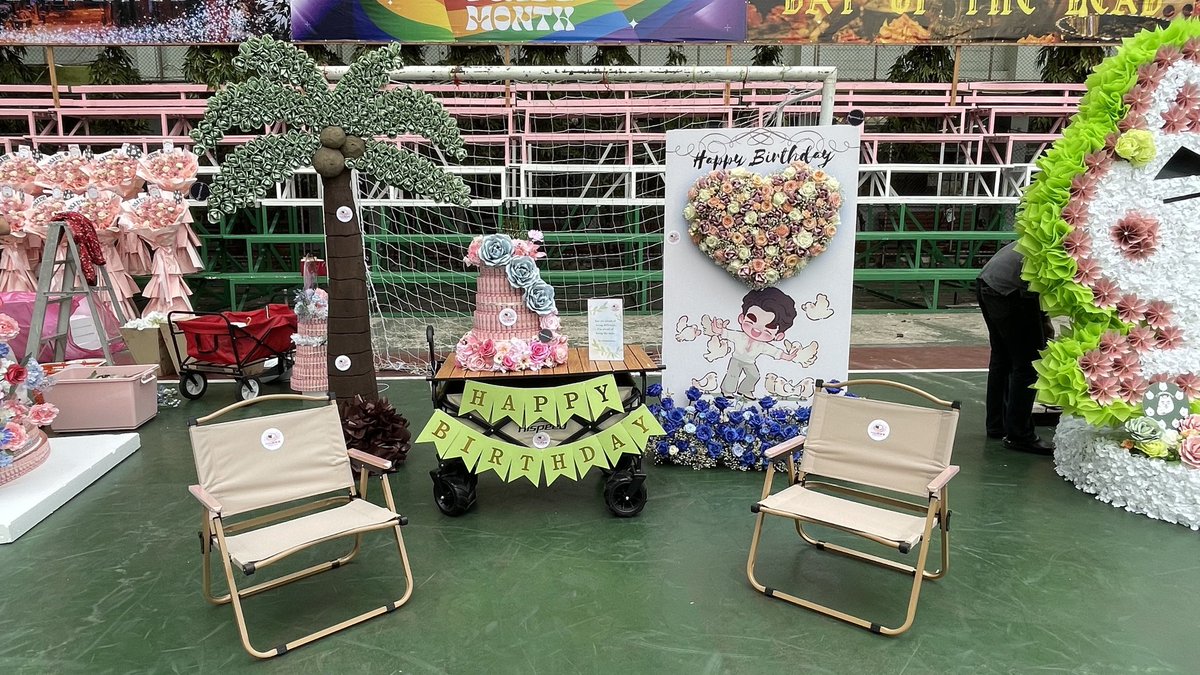 mileapotrendwor's tweet photo. Wow they surprise me so much, they are the best fans 💚📈

#HappysMileday2023 
@milephakphum 
#MilePhakphum https://t.co/MGssv1Xc3u