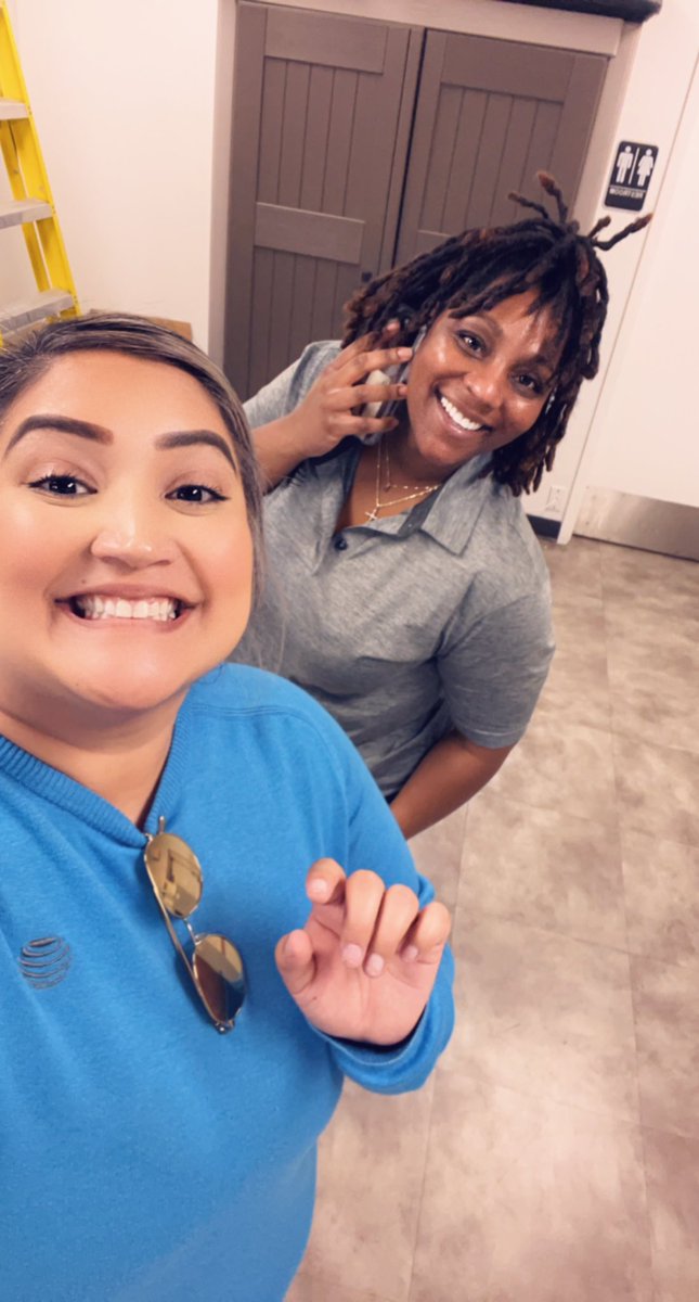 BRamos_STX's tweet image. @kirsten_peavey Thank you for the partnership! Uvalde AT&amp;amp;T PRIME partners prospected 70+ homes today continuing the fiber momentum through the weekend 🔥 LETS WIN LOCAL ⚡️⚡️#EHOU @AR_Retail_Chnnl @CanasofSTX @LuisSilva_STX