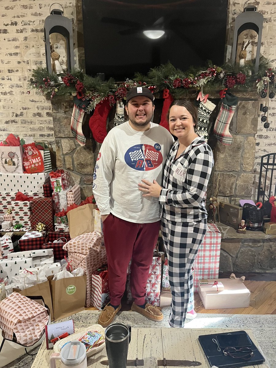 new year, but enjoy some old .jpegs from last year!!!🤪 @michaelhall__ <a href="/_emilywickman_/">emily mcneese</a> <a href="/murnda_burnell/">Miranda Burnell</a> <a href="/ChandlerBurnell/">Chandler Burnell</a> <a href="/rileybrown16/">arbys</a> <a href="/aus10martin/">Aus10 Mar10</a> <a href="/kylefred61/">Goofer McPuffins</a> <a href="/WaffleHouseNews/">Waffle House News</a> <a href="/Braves/">Atlanta Braves</a>