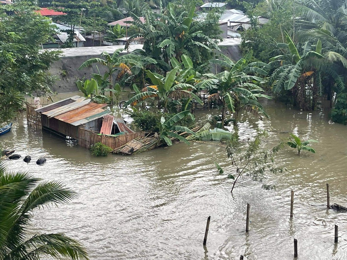 LOOK: Ilang bahay sa Norzagaray, Bulacan, lumubog sa baha matapos ...