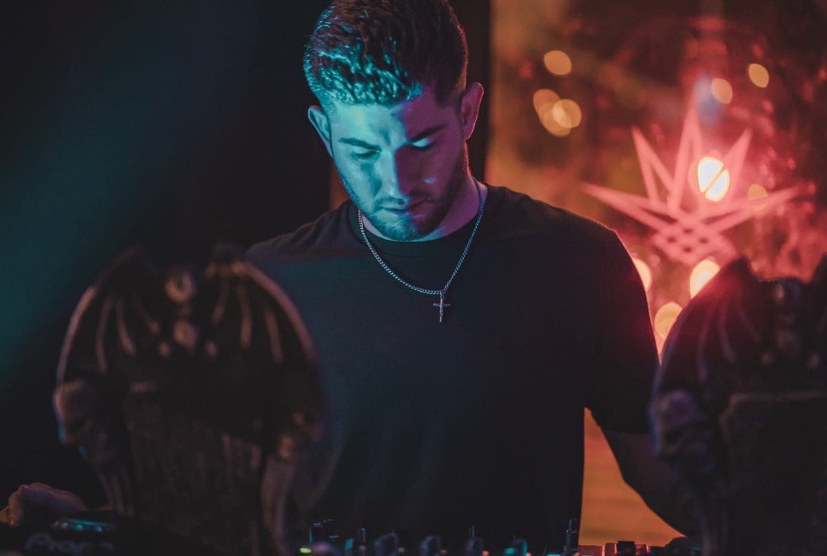 jimmystuart_'s tweet photo. Pics from @PatternBar 10/14/22 by @highaboveprod w/ @NestoGOfficial & friends! 📸
I’m back this Sunday w/ friends & fam 4-9pm! No cover, let’s get groovy! 🕺🪩👯♀️
#housemusic #techhouse #deephouse #edm #dance #music #dtla #sundayfunday #letsgetgroovy https://t.co/D4KrLE9Ilv
