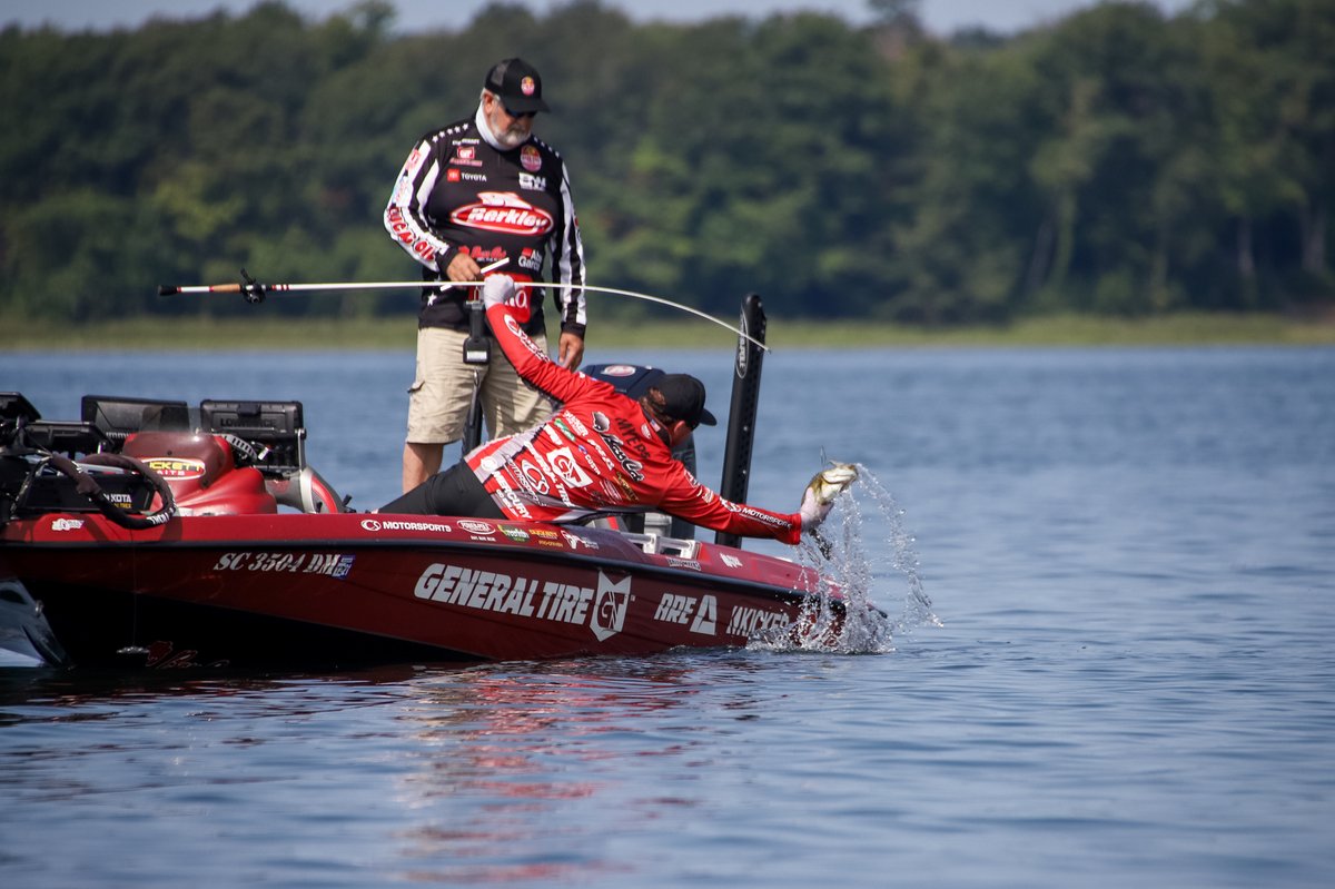 Duckett_Fishing's tweet image. Nothing beats that feeling of adding one to the bag💪

#ProDriven #DuckettFishing