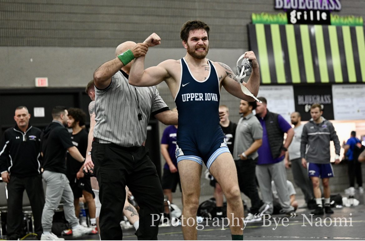 UIU_Wrestling's tweet photo. Doing work! Always proud to be in the top 8 @nwcawrestling National  Dual Meet Championships! #NoSleepTillCedarRapids @UIUPeacocks https://t.co/BRvAT35qkL
