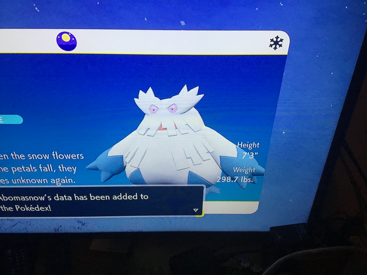 GunlanceG's tweet image. I JUST GOT A SHINY ABOMASNOW!