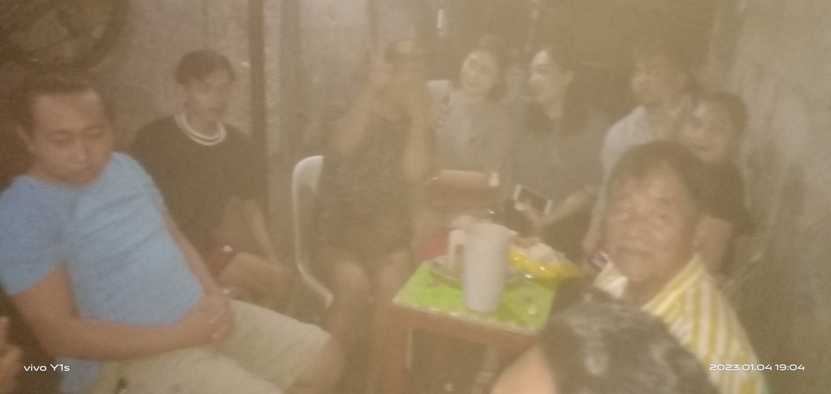 charlesolavrio's tweet photo. Happy birthday pitong https://t.co/IcicDF3N0w