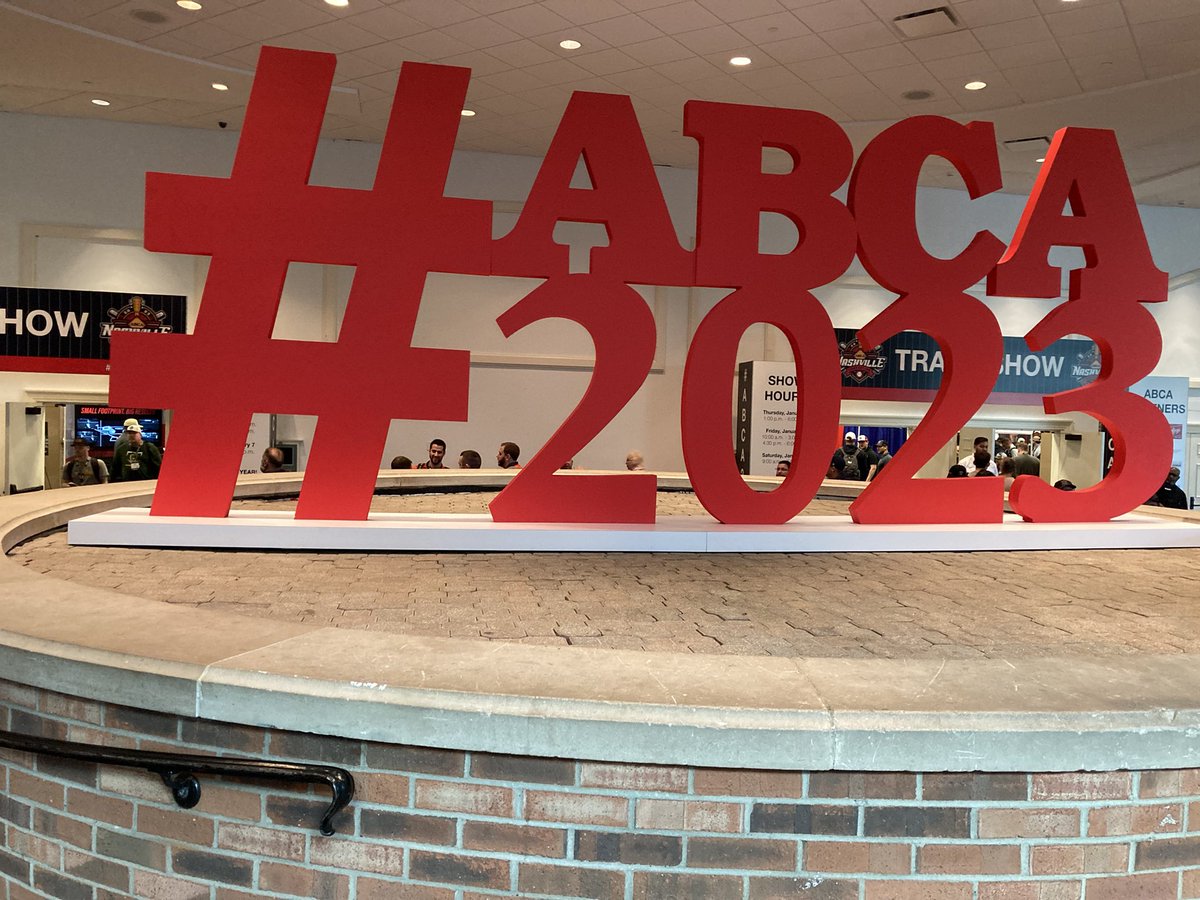 CoachHilts's tweet image. Great first day at #ABCA2023. Quality presentations on the Main and Youth stages throughout the day. Finished the day at the Expo Theater listening to @JasonOchart and @MaxDutto_ present for @DrivelineBB. Excited for Saturday’s clinics! @ABCA1945