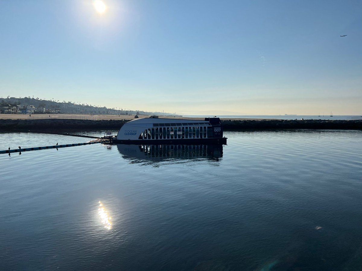 LACoPublicWorks's tweet photo. The Ballona Creek Trash #Interceptor007 was on the job collecting trash & debris during this week’s storm.
The solar-powered Interceptor has already prevented more than 36.7 tons of trash from reaching the ocean since launching in Oct '22!
Learn more ➡️ https://t.co/eCAAVL0V7j. https://t.co/l1HUX5qMs4